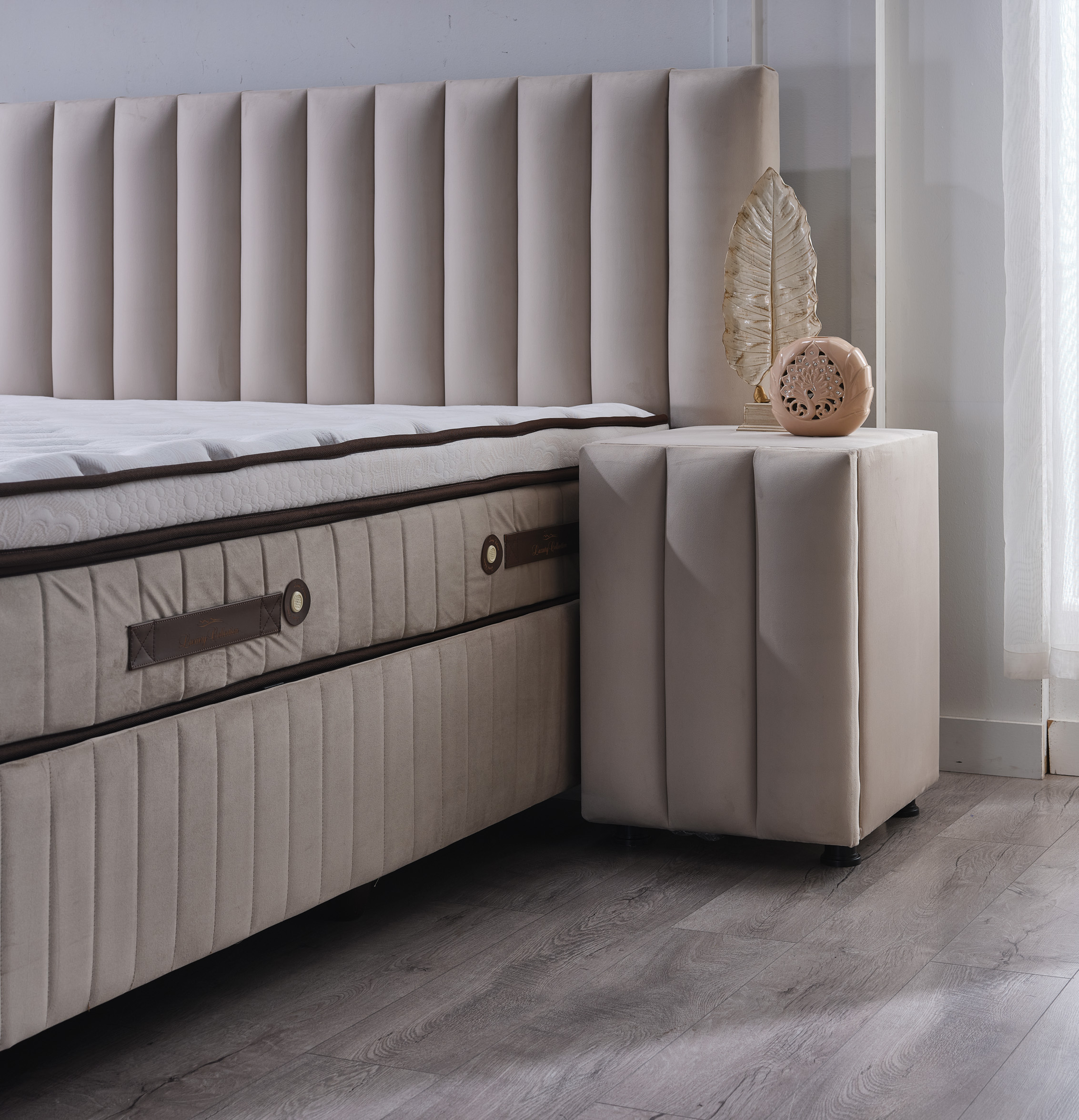 Royal%20XS%20Ensemble%20de%20literie%20base%20et%20tête%20de%20lit